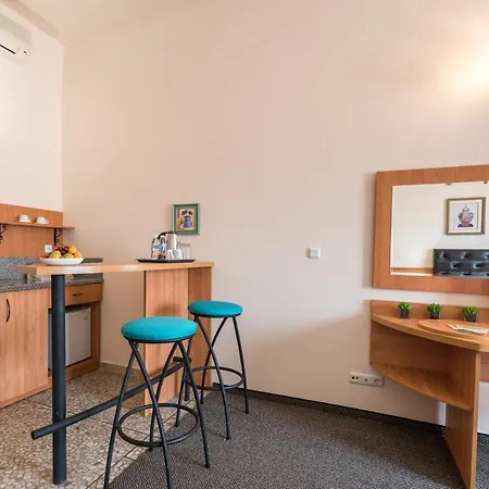 Otel Lotus Family - Free Parking Sunny Beach