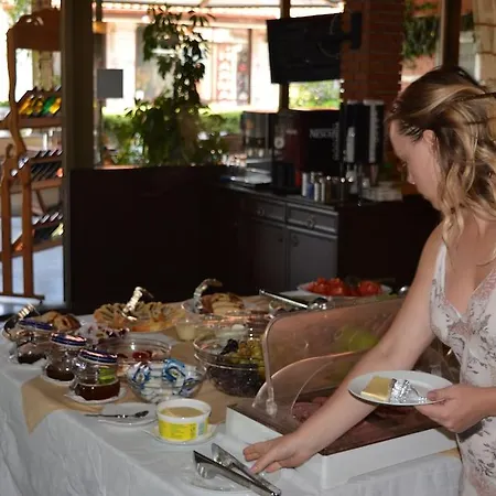 Lotus Family - Free Parking Szálloda Napospart