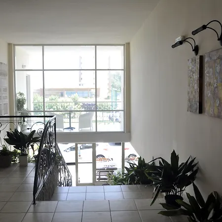 Lotus Family - Free Parking Napospart