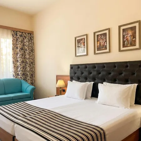 Lotus Family - Free Parking Hotel 3*