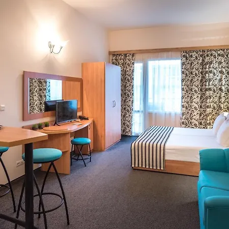 מלון Lotus Family - Free Parking 3*