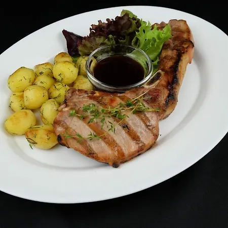 Lotus Family - Free Parking Szálloda