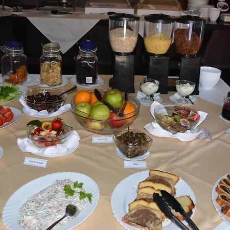 Lotus Family - Free Parking Napospart