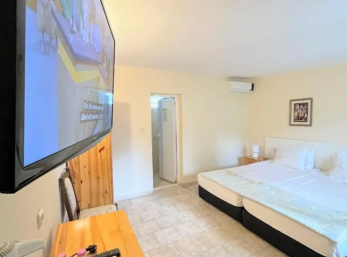 Hotel Lotus Family - Free Parking Sunny Beach