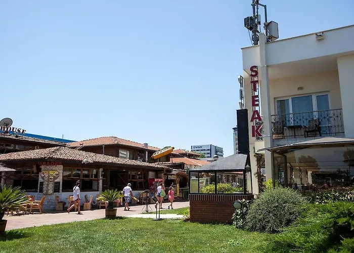 Hotel Lotus Family - Free Parking Sunny Beach