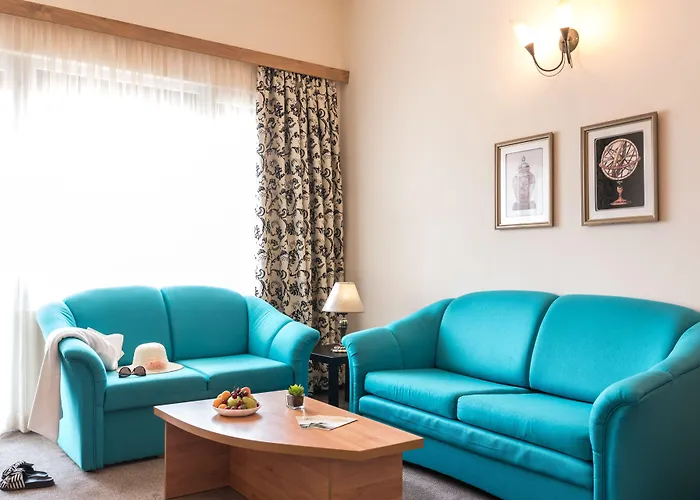 Lotus Family - Free Parking Готель Сонячний Берег