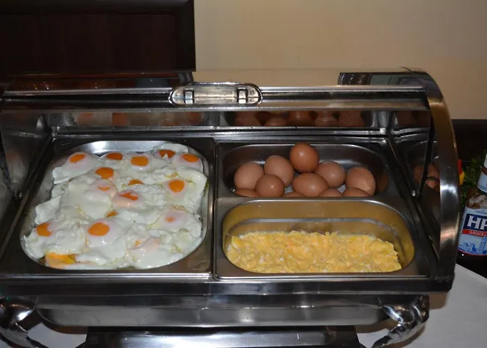 Lotus Family - Free Parking מלון